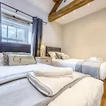 2 Bed In Penrith Oc-87349 Сasa de vacaciones