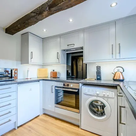 2 Bed In Ullswater 87349 Holiday home Penrith