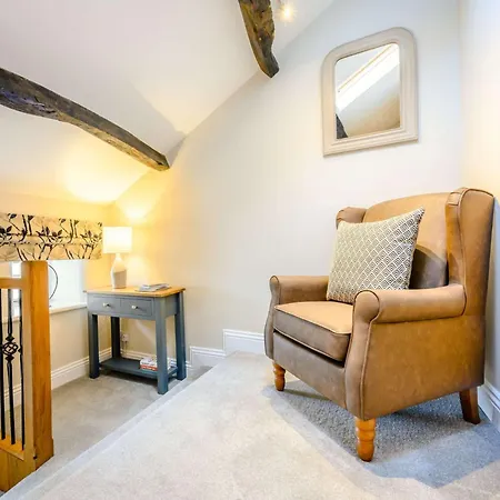 2 Bed In Ullswater 87349 Holiday home Penrith