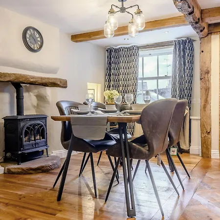 2 Bed In Ullswater 87349 Holiday home