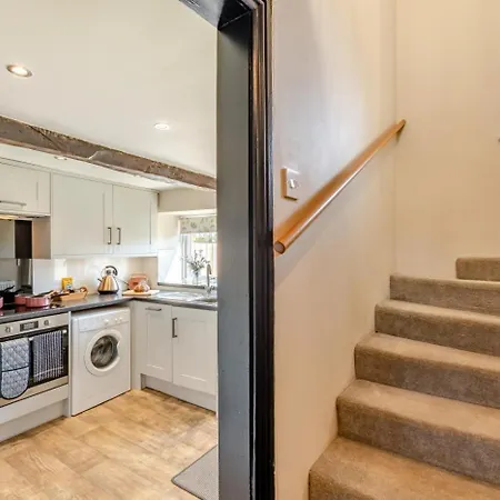 2 Bed In Oc-87349 Holiday home