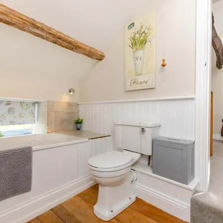 Holiday home 2 Bed In Oc-87349