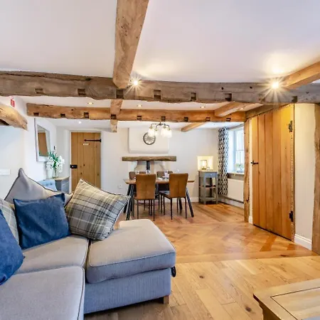 2 Bed In Oc-87349 Holiday home Penrith