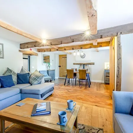 2 Bed In Oc-87349 *
