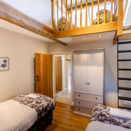 2 Bed In Oc-87349
